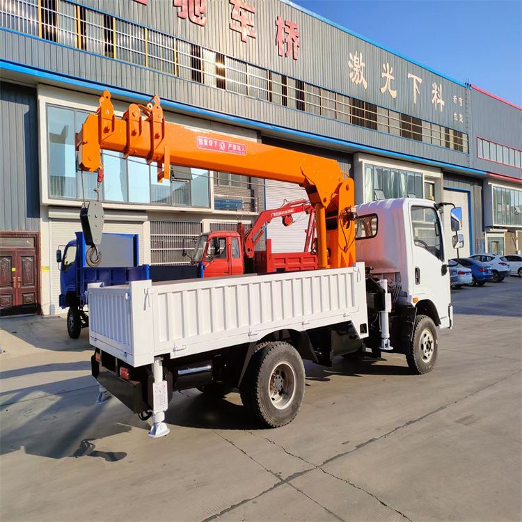 礁溪乡三轮随车吊定制 农用改装机自备吊中瑞长期出售